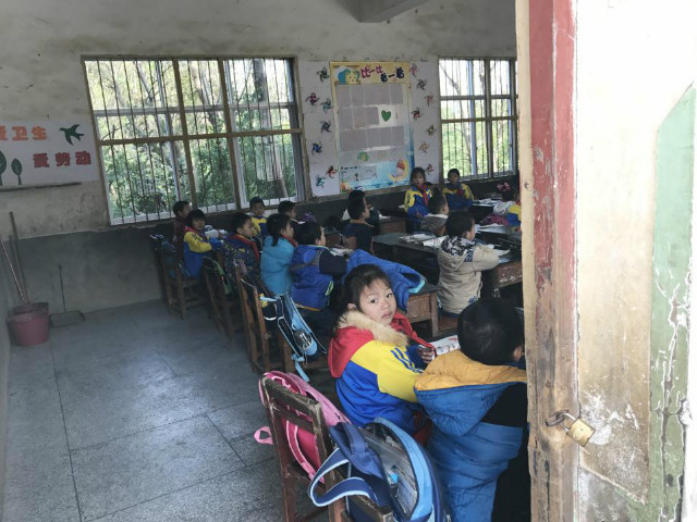 江西省贛州市大余縣新城鎮赤石小學