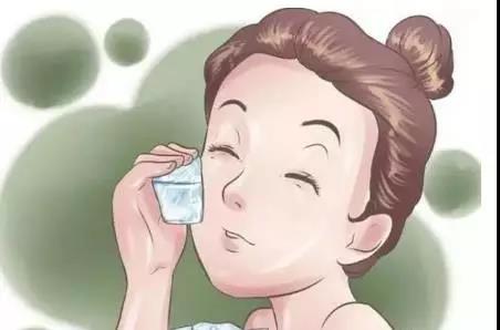 化妝水的使用方式