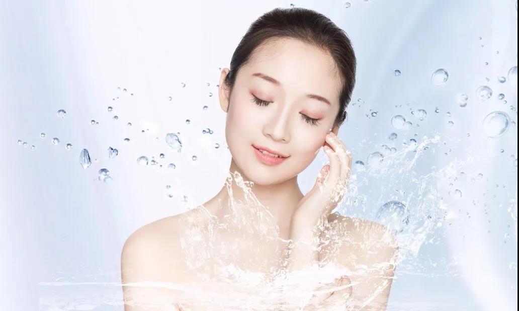 大家講堂 |爽膚水、收斂水、精華水、柔膚水、……化妝水種類你分得清嗎？